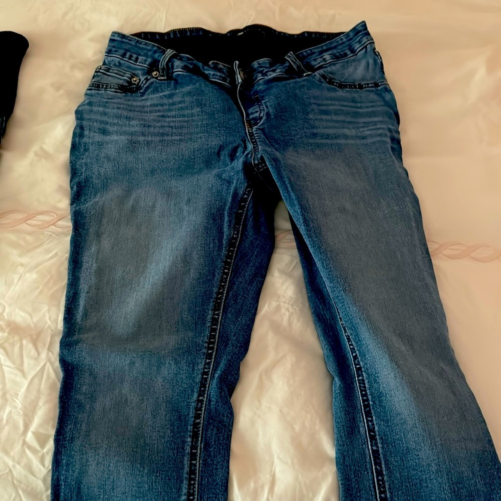 ASOS design maternity jean size 6. Great condition